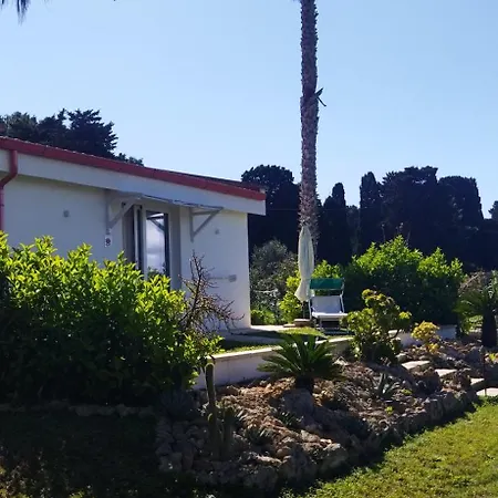 Dimora Idruntina Bed & Breakfast Otranto Exterior photo